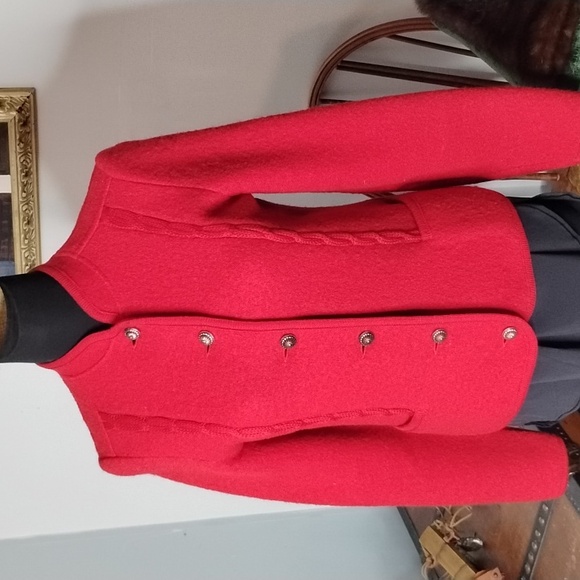 - Kitz Pichler Red Wool Blazer Cable Knit Detail with Brass Buttons - Picture 3 of 10